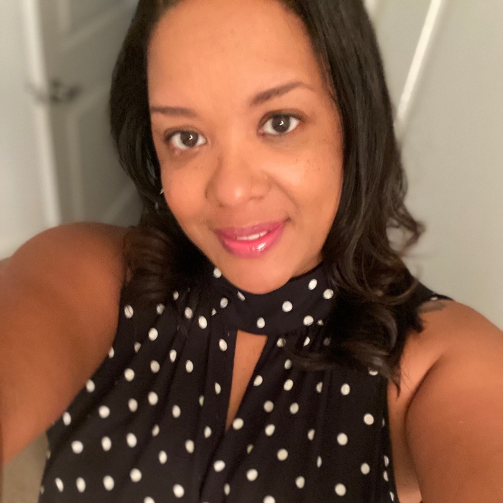 Meet your Posher, Nicole